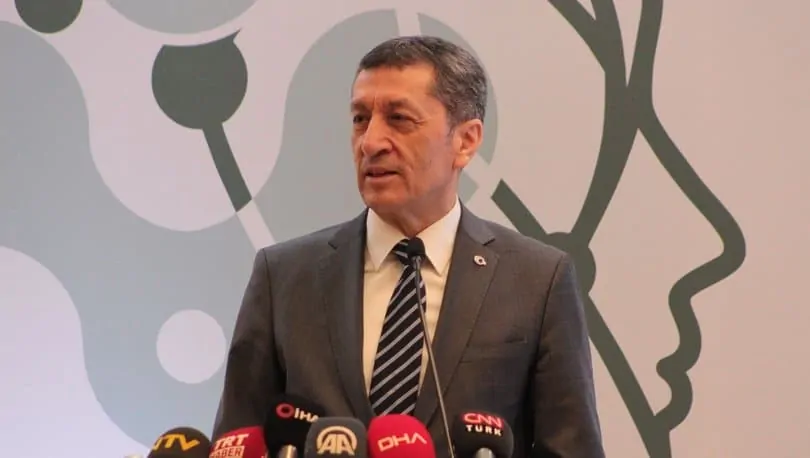 Milli Eğitim Bakanı Ziya Selçuk Yeni Eğitim Programını Anlattı