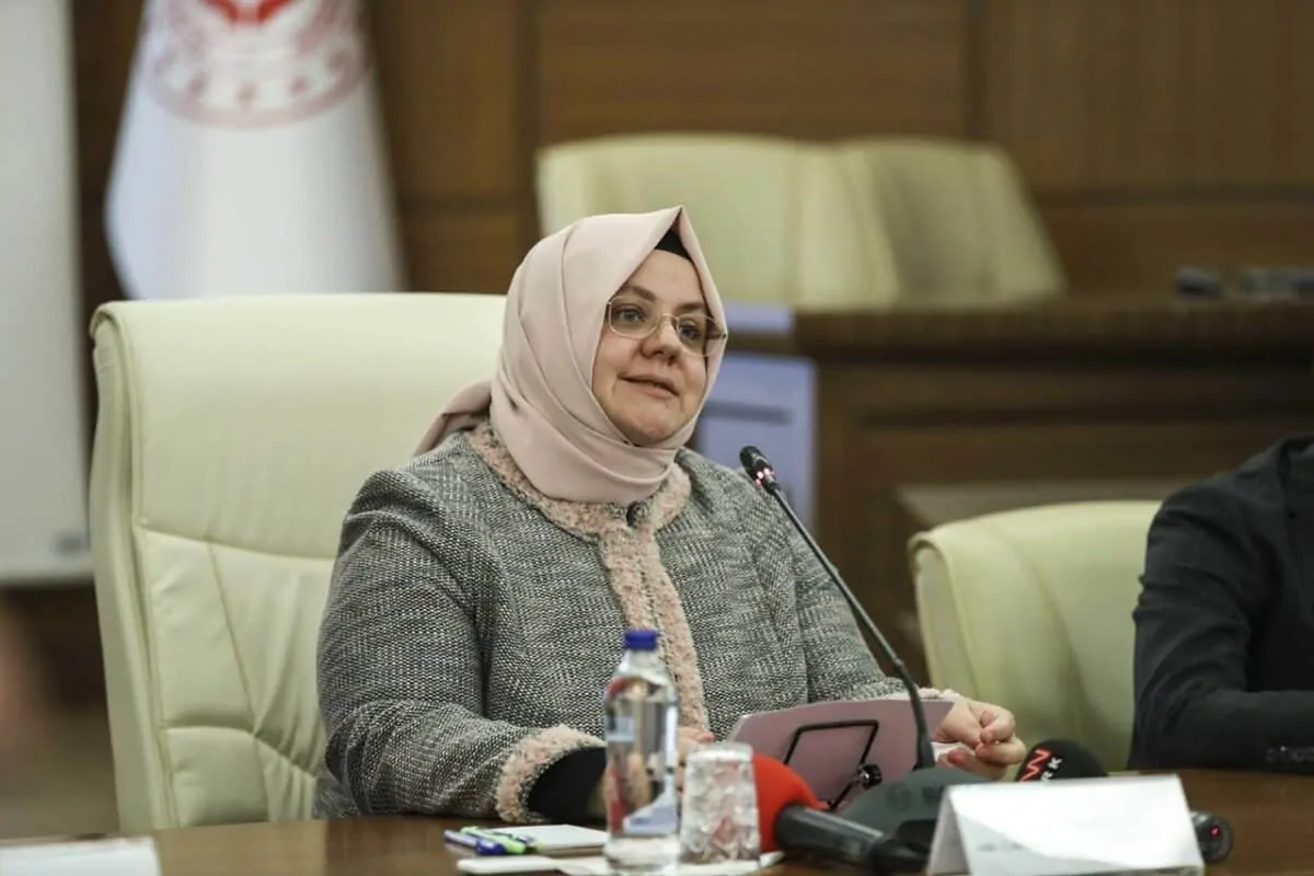 Bakan Selçuk’tan Asgari Ücret Hakkında Önemli Açıklama